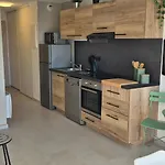 Sopraland 514, T2 Pour 5 Pers, Piscine, Petite Vue דירה אגדה