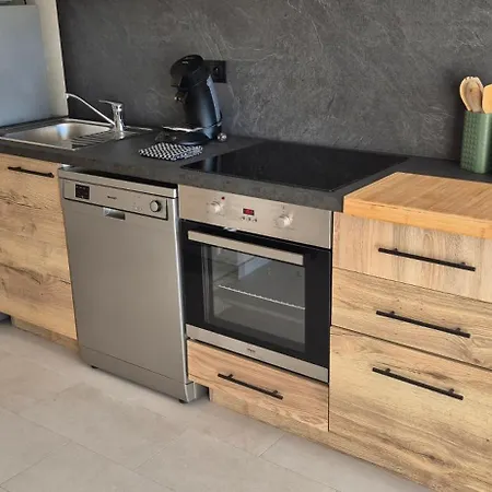 Sopraland 514, T2 Renove Avec Piscine Pour 4 Personnes