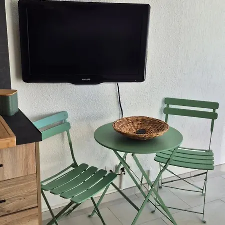 Sopraland 514, T2 Renove Avec Piscine Pour 4 Personnes דירה אגדה